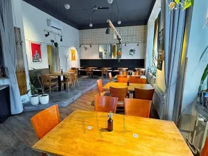 Pronájem restaurace, Praha - Libeň, Sokolovská, 210 m2