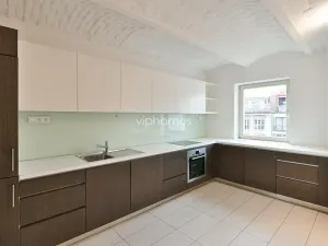 Pronájem bytu 3+1, Praha - Bubeneč, U akademie, 169 m2