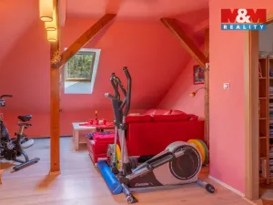 Prodej rodinného domu, Hajany, 285 m2