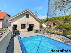 Prodej rodinného domu, Černé Voděrady, Černokostelecká, 159 m2