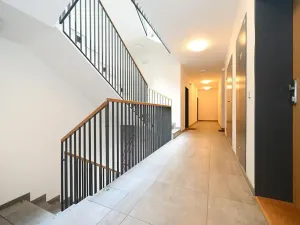 Pronájem bytu 1+kk, Praha - Liboc, Evropská, 51 m2