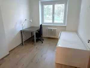 Pronájem bytu 3+1, Praha - Kobylisy, Vršní, 64 m2