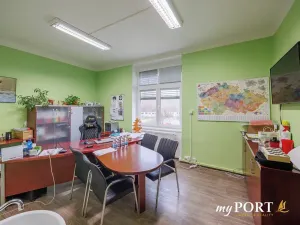 Prodej kanceláře, Nová Role, Tovární, 1088 m2