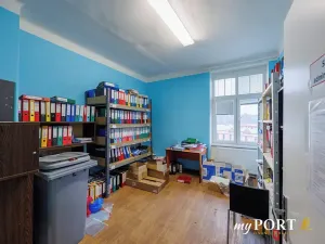 Prodej kanceláře, Nová Role, Tovární, 1088 m2