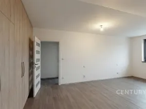 Prodej rodinného domu, Ivaň, 319 m2