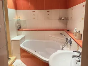 Prodej bytu 3+1, Ostrava, Mojmírovců, 67 m2