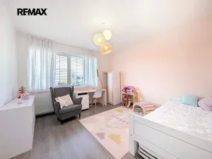 Pronájem rodinného domu, Praha - Březiněves, V křepelkách, 146 m2