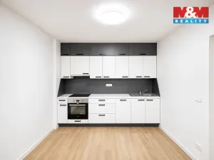 Prodej rodinného domu, Karlovy Vary - Tašovice, Česká, 200 m2