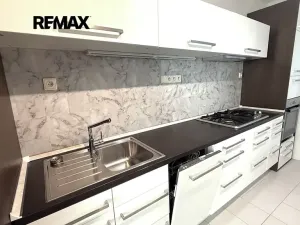 Pronájem bytu 1+1, Břeclav, náměstí Petra Bezruče, 40 m2
