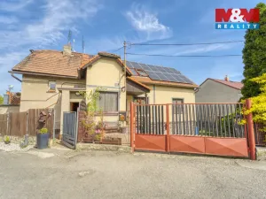 Prodej rodinného domu, Bavoryně, 127 m2