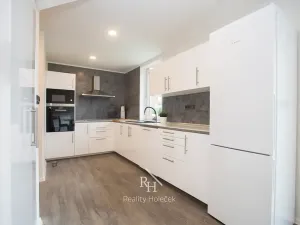 Pronájem rodinného domu, Velká Dobrá, Valdecká, 141 m2