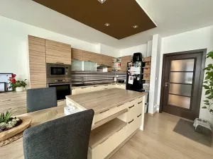 Prodej bytu 3+kk, Liberec, Rubínová, 93 m2