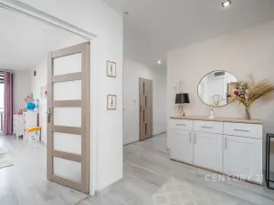 Prodej bytu 3+1, Děčín, Oblouková, 74 m2