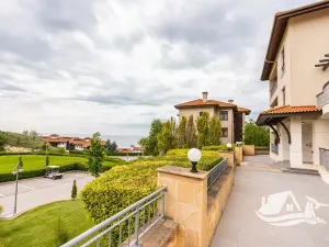 Prodej bytu 4+kk, Kavarna, Bulharsko, 175 m2