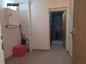 Prodej bytu 2+kk, Brno, Podbělová, 43 m2