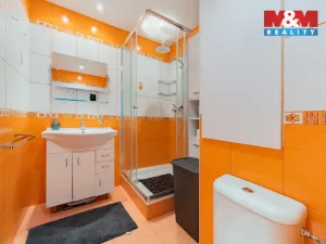 Prodej bytu 3+1, Cheb, Lomená, 60 m2