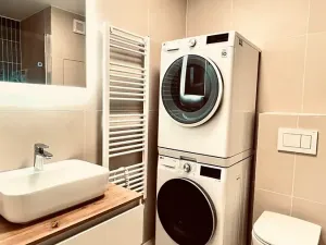 Pronájem bytu 2+kk, Praha - Kobylisy, Taussigova, 48 m2