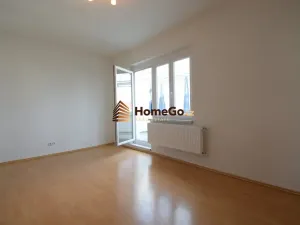 Pronájem bytu 2+kk, Praha - Nusle, U gymnázia, 47 m2