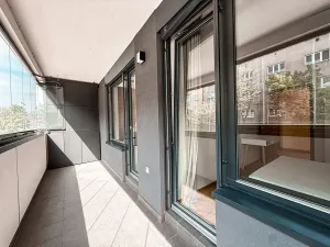 Pronájem bytu 2+kk, Praha - Holešovice, U průhonu, 51 m2