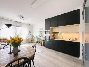 Prodej bytu 2+kk, Praha - Hloubětín, Saarinenova, 52 m2
