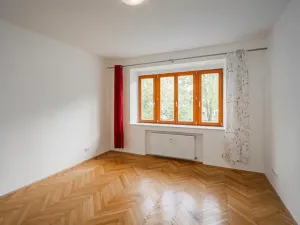 Pronájem bytu 1+1, Praha - Vršovice, Volyňská, 49 m2
