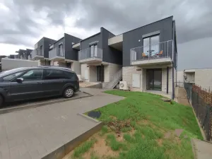 Pronájem bytu 1+kk, Zlín - Malenovice, Pod Hradem II, 29 m2