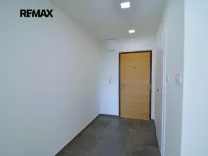 Pronájem bytu 2+kk, Praha - Stodůlky, Nušlova, 46 m2