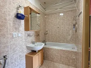Prodej bytu 3+1, Cheb, 17. listopadu, 65 m2