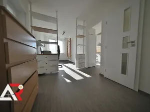 Prodej bytu 4+1, Brno, Čejkovická, 81 m2