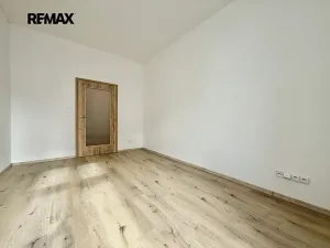 Pronájem bytu 2+kk, Plzeň, Klatovská třída, 50 m2