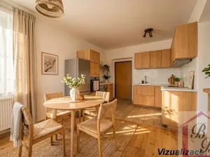 Prodej rodinného domu, Dobrovice, 219 m2