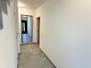 Pronájem bytu 2+kk, Brno - Ivanovice, Hřebíčková, 33 m2