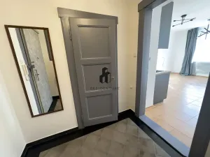 Pronájem bytu 2+kk, Praha - Žižkov, Radhošťská, 50 m2
