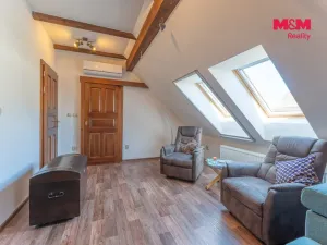 Prodej rodinného domu, Suchdol, 390 m2
