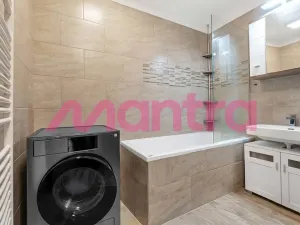Prodej komerční nemovitosti, Dobrovíz, K Rybníku, 252 m2
