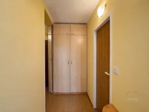 Pronájem bytu 1+1, Luštěnice - Zelená, 31 m2