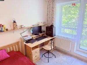 Prodej bytu 2+1, Milovice, Spojovací, 47 m2