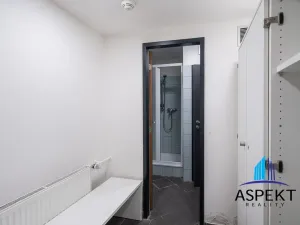 Pronájem kanceláře, Praha - Chodov, Líbalova, 23 m2