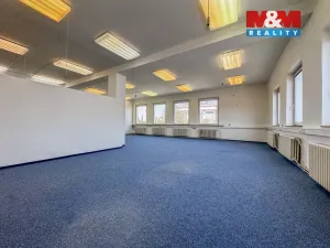 Pronájem kanceláře, Praha - Letňany, Beranových, 311 m2