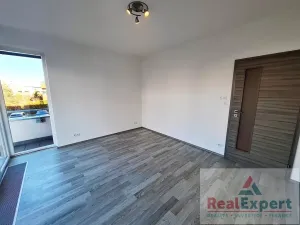 Prodej bytu 3+kk, Praha - Pitkovice, Lošáková, 86 m2