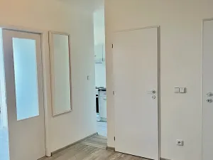 Pronájem bytu 2+1, Praha - Bohnice, Feřtekova, 66 m2
