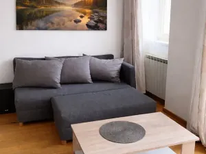 Pronájem bytu 2+kk, Praha - Bubeneč, Korunovační, 36 m2