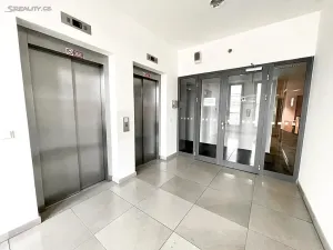 Pronájem kanceláře, Brno, Úzká, 300 m2