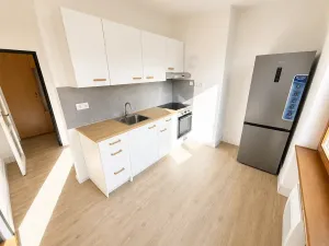 Pronájem bytu 3+1, Průhonice, Školní, 65 m2