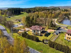 Prodej vily, Nová Role, 347 m2