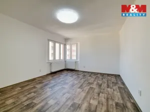 Pronájem bytu 4+1, Cheb, Májová, 121 m2