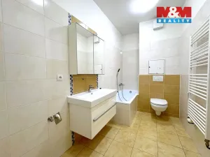 Pronájem bytu 2+kk, Lovosice, Osvoboditelů, 67 m2
