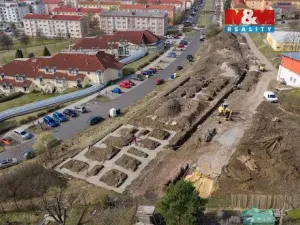 Prodej bytu 2+kk, Ostrov, Hlavní třída, 69 m2