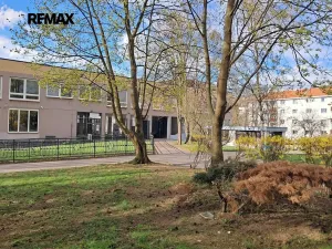 Pronájem bytu 4+kk, Praha - Nusle, Kotorská, 63 m2
