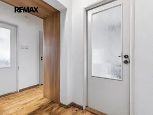 Prodej bytu 3+kk, Praha - Prosek, Vysočanská, 73 m2